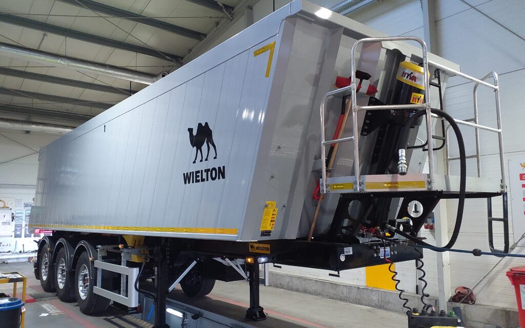 Wielton Wywrotka aluminiowa (prototyp)