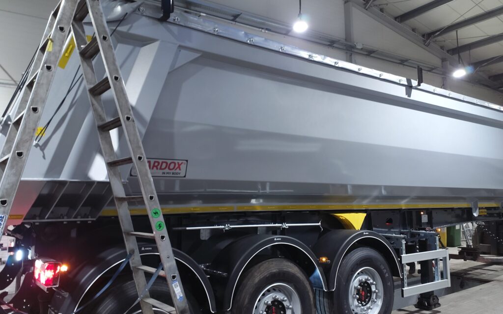 Wielton Wywrotka stalowa Half-Pipe (SPRZEDANA)