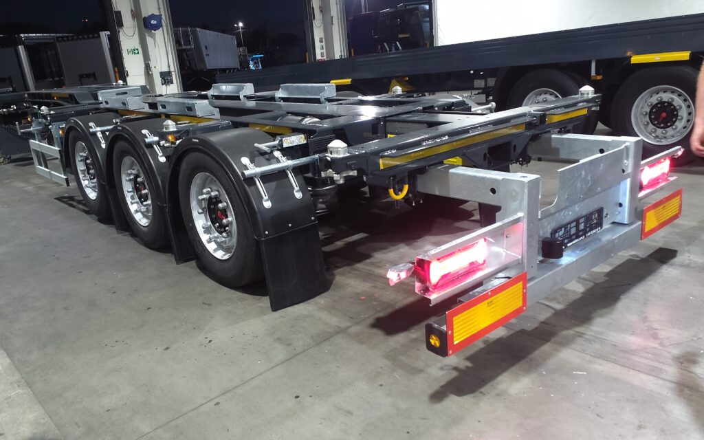 Wielton Podkontener R3 Slider
