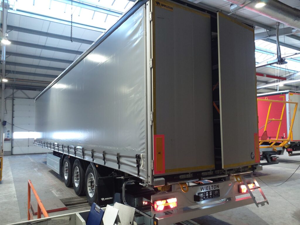 Wielton Naczepa kurtyna