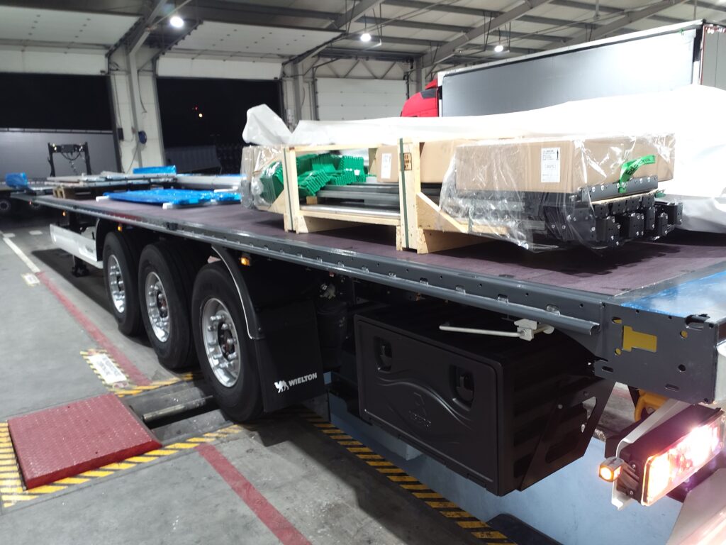 Wielton Naczepa kurtyna ( KIT )