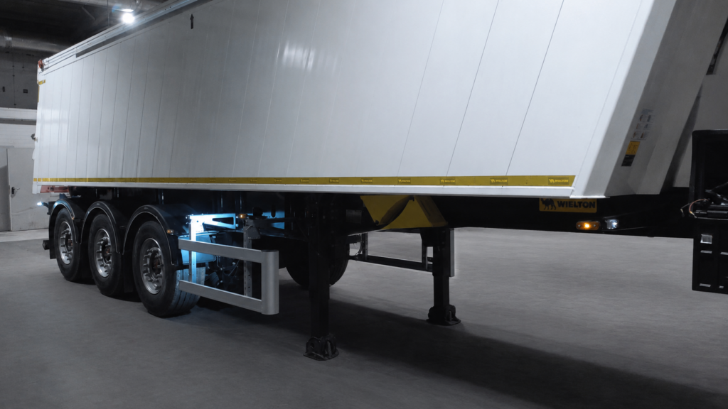 WIELTON Wywrotka Weight Master z zabudową aluminiową 35m3